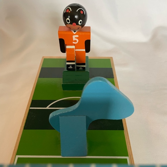 Melissa & Doug Financial Goal Wooden Soccer Coin Piggy Bank NEVER USED - Picture 7 of 10